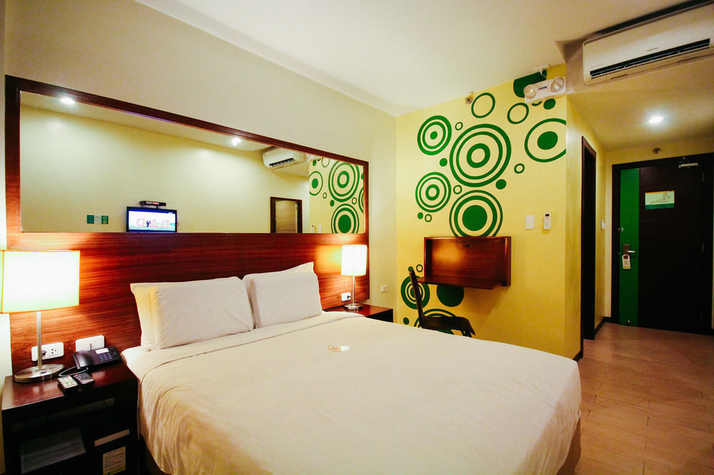 Go Hotels Баколод Экстерьер фото