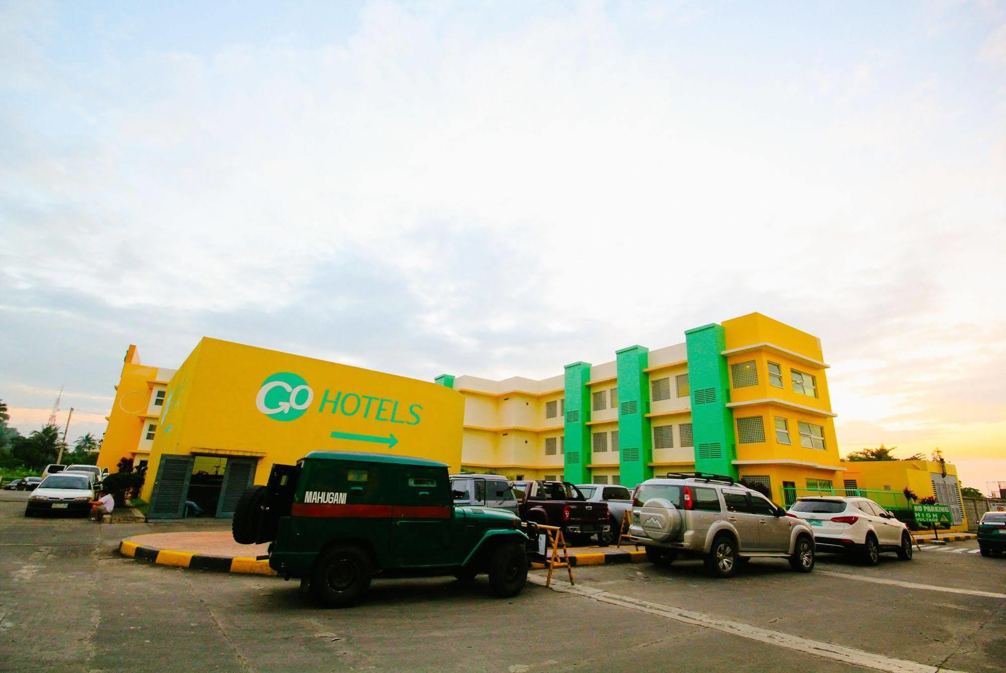 Go Hotels Баколод Экстерьер фото